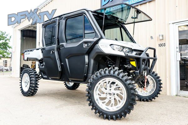 Can-Am Defender - Polished Wheels with Rocklights and Whips - 1174