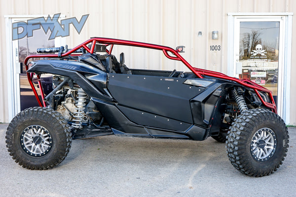 Can-Am Maverick X3 - Red Exo Cage with Black Roof